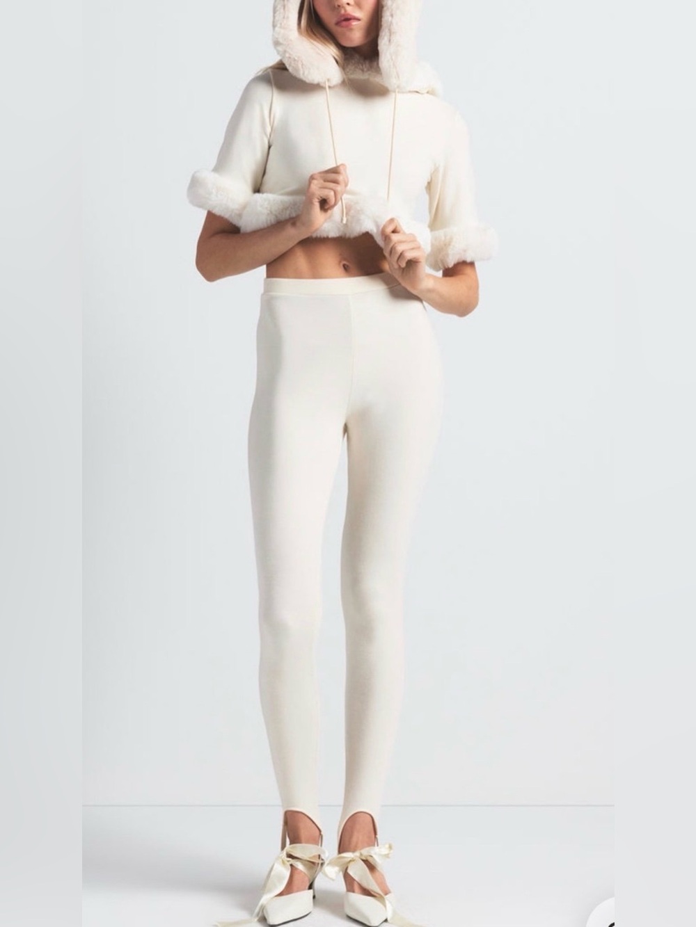 HTF SKIMS CLOUD STIRRUP LEGGINGS PANTS ECRU XS - Picture 3 of 5